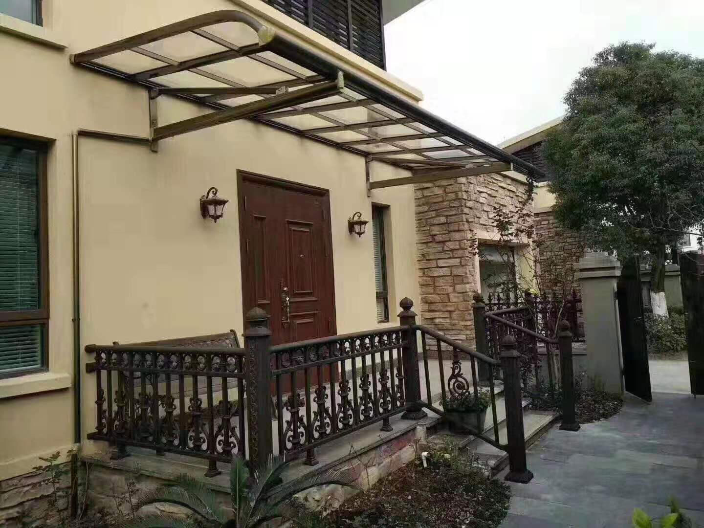 西安铝合金雨棚_陕西全系统门窗批发_商洛金刚网纱窗定制